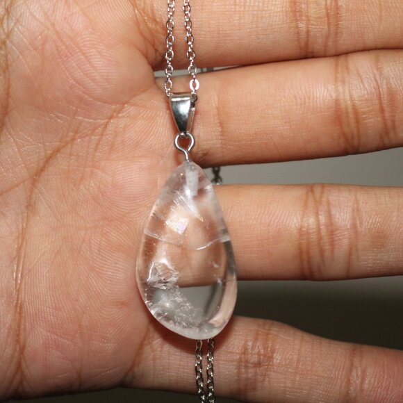 Clear Teardrop Crystal Stone Pendant Necklace – Minimalist & Elegant - Picture 4 of 5